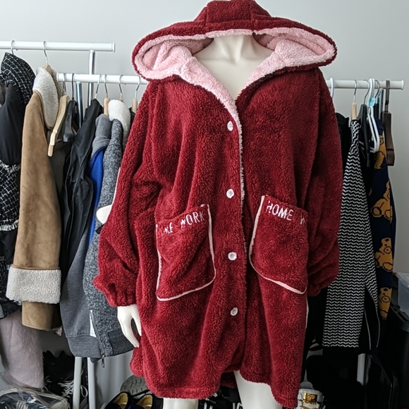 5/$45 Super Soft Cute Red Fluffy House Coat - Picture 1 of 7